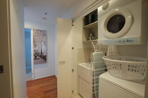 ACD Apartments - Accommodation Great Ocean Road 5
