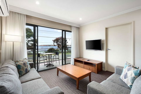 Quality Hotel Bayside Geelong - Accommodation Great Ocean Road 1