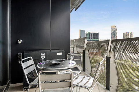 Docklands Executive Apartments - Melbourne - Accommodation Great Ocean Road 35