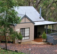 Tangenong Cottages