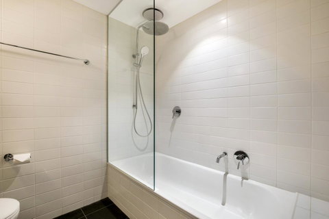 Stylish Apartment In Unique Church Development - Accommodation Great Ocean Road 11