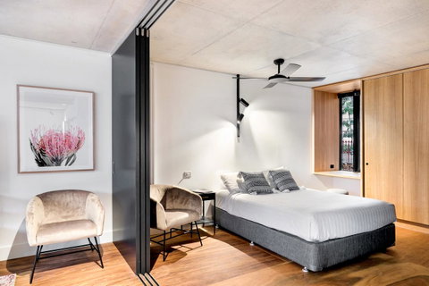 Stylish Apartment In Unique Church Development - Accommodation Great Ocean Road 9