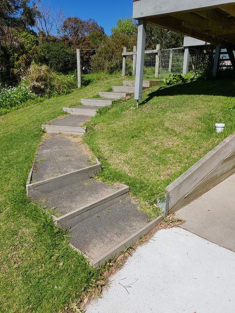 Beach Retreat Apartment Marengo - Accommodation Great Ocean Road 11