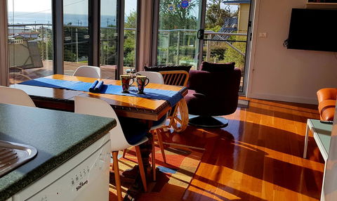 Beach Retreat Apartment Marengo - Accommodation Great Ocean Road 4