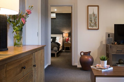 East Street Daylesford - Accommodation Great Ocean Road 9
