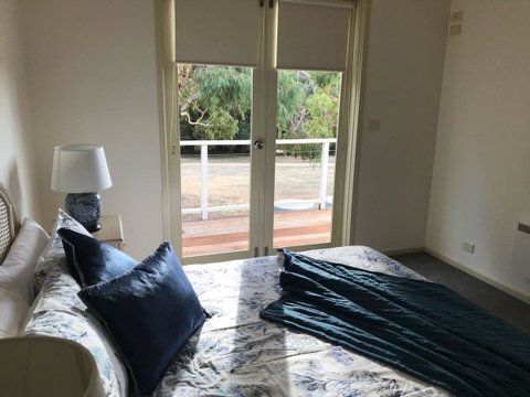 Lakeside Conti Villas - Accommodation Great Ocean Road 4