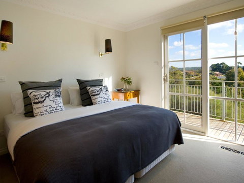 Churchills - Accommodation Great Ocean Road 4