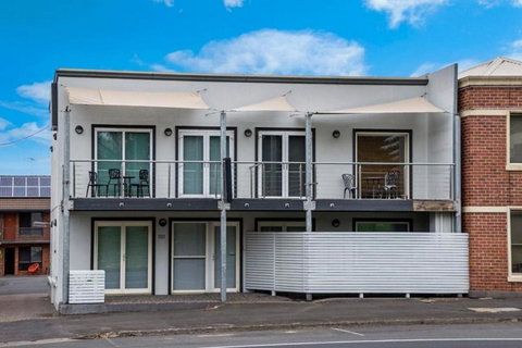 Apartments 521 - Accommodation Great Ocean Road 2