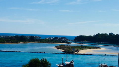 The Boathouse A 3 Bedroom House - Accommodation Great Ocean Road 0