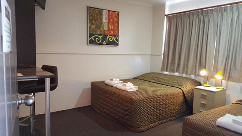 The Commercial Hotel Motel - Accommodation Great Ocean Road 2