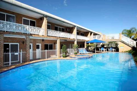 The Hermitage Motel - Campbelltown - Accommodation Great Ocean Road 0