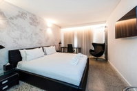 The Nest - Elegant Private Room Near The City  Roof Terrace