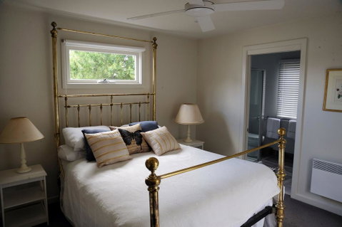 The Red Feather Inn - Accommodation Great Ocean Road 0