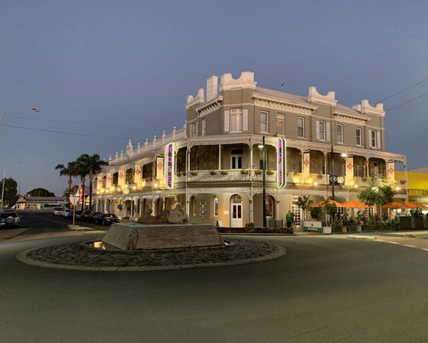 The Rose Hotel & Motel - Accommodation Great Ocean Road 1
