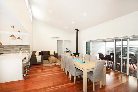 The Sands - Pet Friendly - 3 Min Walk To Beach - Accommodation Great Ocean Road 0