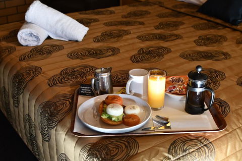 The Town House Motor Inn - Accommodation Great Ocean Road 2
