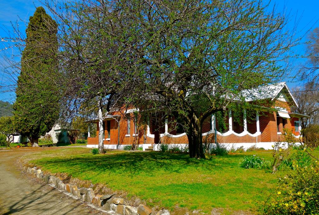 Adelong NSW Accommodation Great Ocean Road