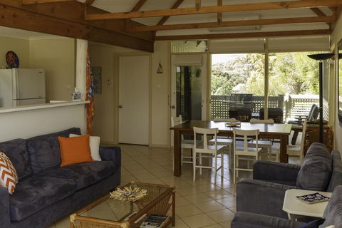 Tranquillity On Riverview - 33 Riverview Drive - Accommodation Great Ocean Road 2