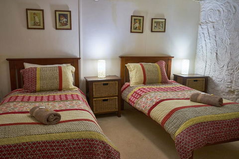 Underground Bed & Breakfast - Accommodation Great Ocean Road 3