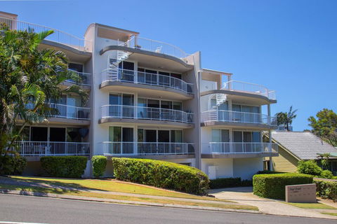 Unit 2 Point Break Apartments, 1-3 Point Arkwright, Linen Incl - Accommodation Great Ocean Road 1