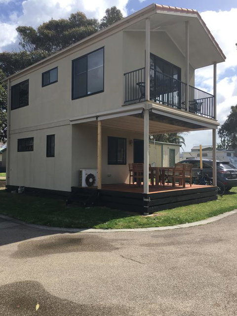 Villa By The Lake - Accommodation Great Ocean Road 1