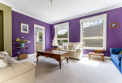 WALKIN ON SUNSHINE - STROLL TO BEACH BREAK - Accommodation Great Ocean Road 3