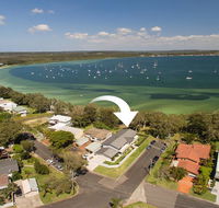 Waterfront Serenity - Luxury home with Grand Views - Accommodation Great Ocean Road
