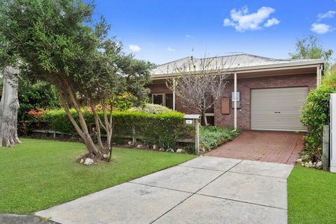 The Perfect Zone- SLEEPS 12 - Accommodation Great Ocean Road 3