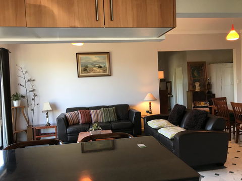 Hillâ€™s Creek Holiday Home - Accommodation Great Ocean Road 0