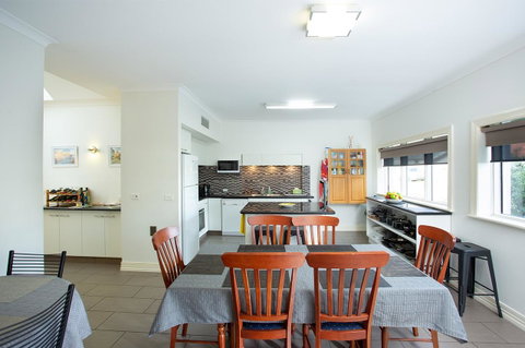 Austral Place 88 Via Merri River - Accommodation Great Ocean Road 2
