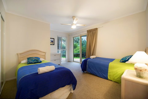 Whale Watch Ocean Beach Resort - Accommodation Great Ocean Road 6