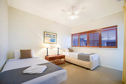 Whale Watch Ocean Beach Resort - Accommodation Great Ocean Road 11