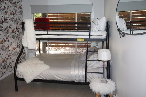 Airlie Beach Eco Cabins - Adults Only - Accommodation Great Ocean Road 17