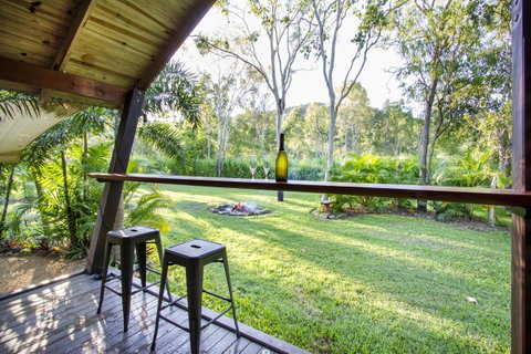 Airlie Beach Eco Cabins - Adults Only - Accommodation Great Ocean Road 2