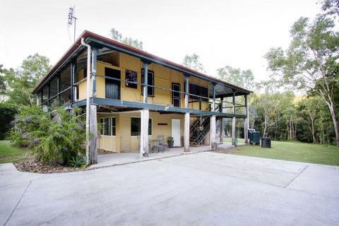 Airlie Beach Eco Cabins - Adults Only - Accommodation Great Ocean Road 44