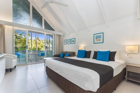 By The Sea Port Douglas - Accommodation Great Ocean Road 9