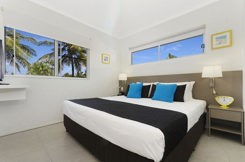 By The Sea Port Douglas - Accommodation Great Ocean Road 17
