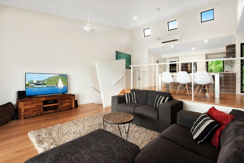 Shorelines - Accommodation Great Ocean Road 11