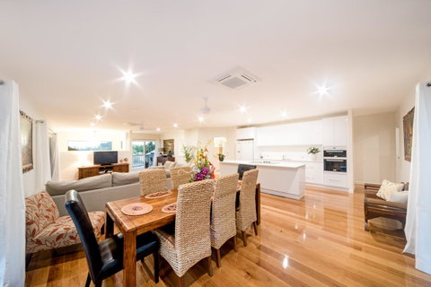 Whitsunday Luxury Homes - Accommodation Great Ocean Road 4