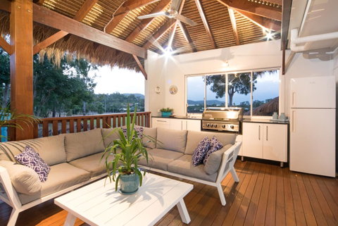 Whitsunday Luxury Homes - Accommodation Great Ocean Road 2