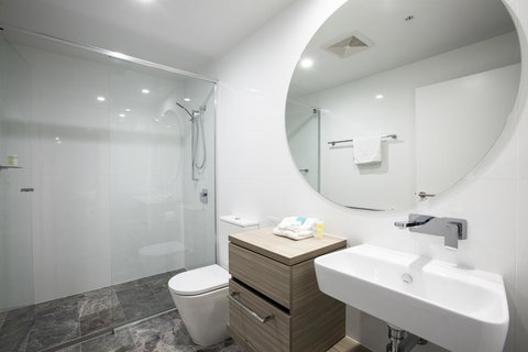 Qube Broadbeach - Accommodation Great Ocean Road 39