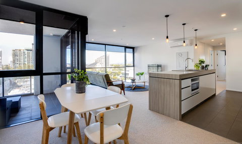 Qube Broadbeach - Accommodation Great Ocean Road 16