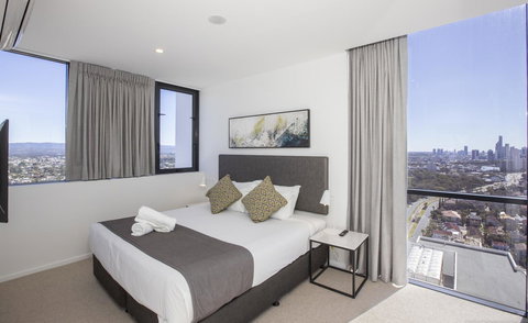 Qube Broadbeach - Accommodation Great Ocean Road 1