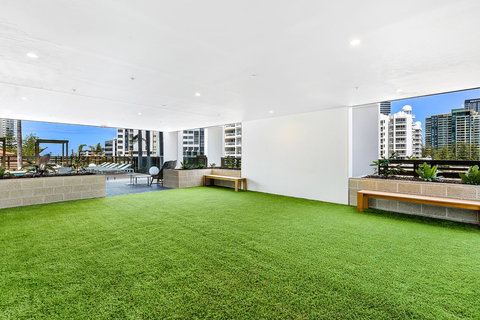 Qube Broadbeach - Accommodation Great Ocean Road 23