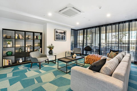 Qube Broadbeach - Accommodation Great Ocean Road 33