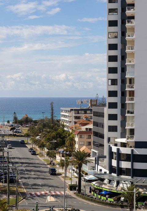 Qube Broadbeach - Accommodation Great Ocean Road 8