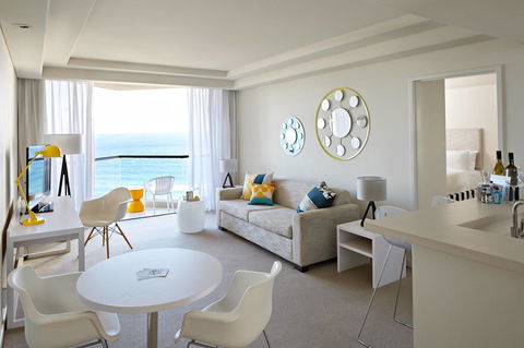 QT Gold Coast - Accommodation Great Ocean Road 7