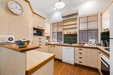 Frangipani House - Accommodation Great Ocean Road 11