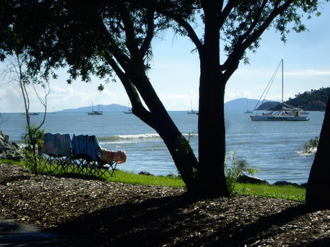 Montipora Unit 3 - In The Heart Of Airlie, Wi-fi And Netflix - Accommodation Great Ocean Road 17