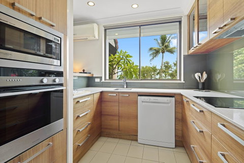 Montipora Unit 3 - In The Heart Of Airlie, Wi-fi And Netflix - Accommodation Great Ocean Road 4